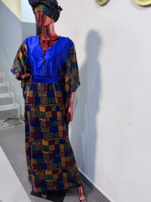 Silk boubou with belt Free size (Size 12-18)
- FMU0810