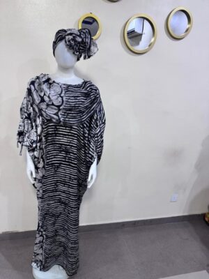 Silk and chiffon boubou Free size (Size 12-18)
- FMU0817